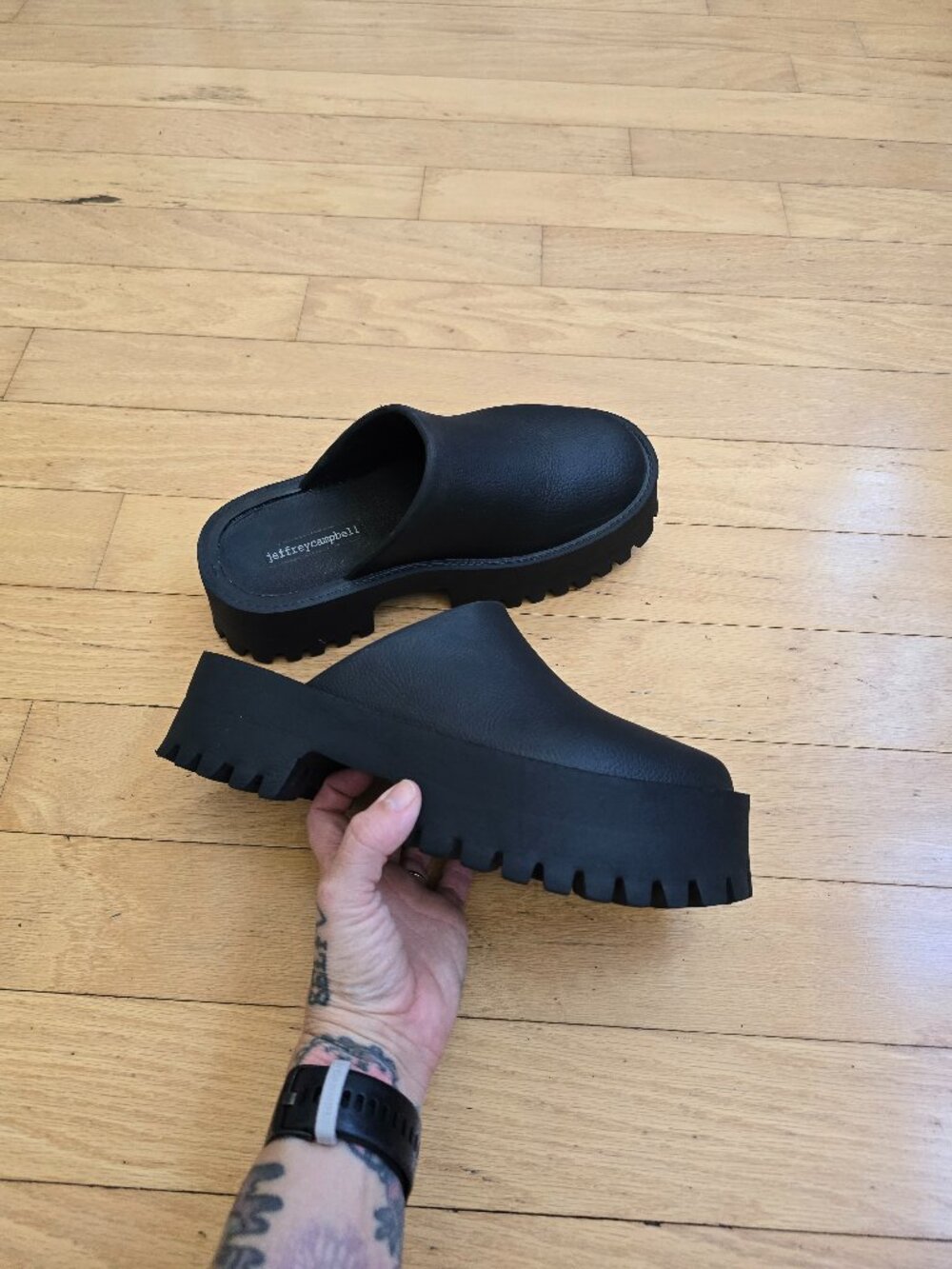 Jeffrey Campbell | Clogge Black Monochrome Black Rubber Lug Sole Mules WMS 9